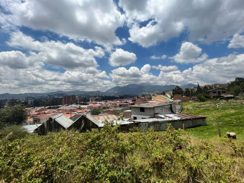 T344 Terreno en venta dentro de urbanización